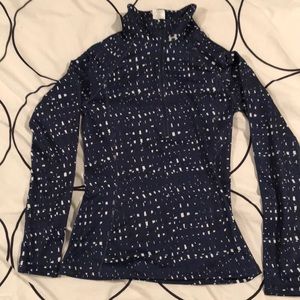 Under Armour Cold Gear shirt SMALL